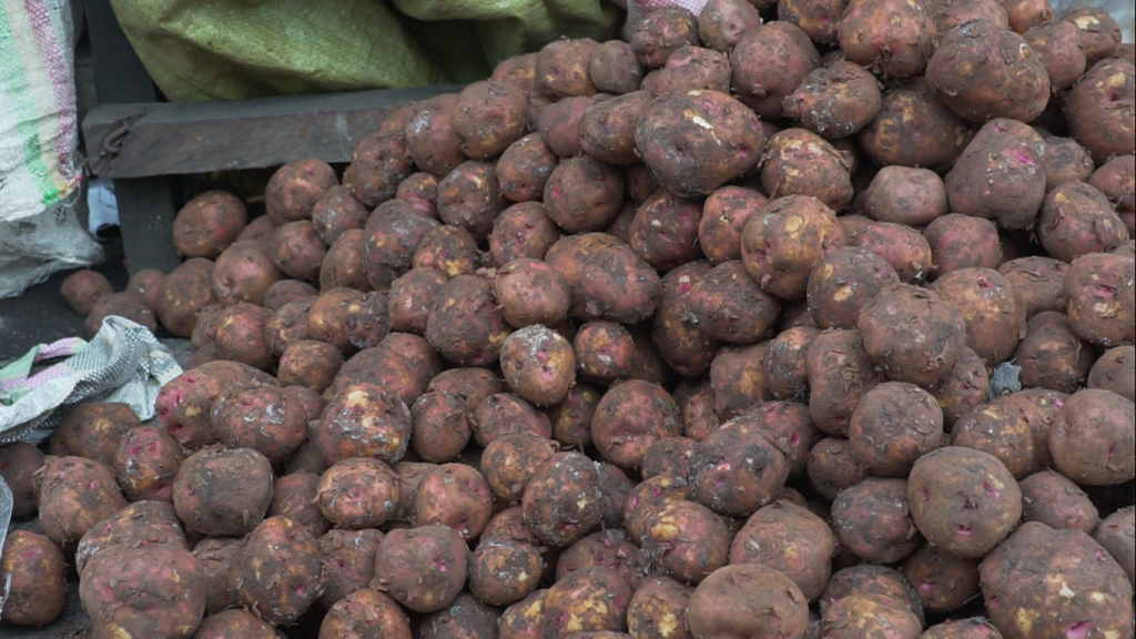 Hausse du prix des pommes de terre dans différents marchés de la ville