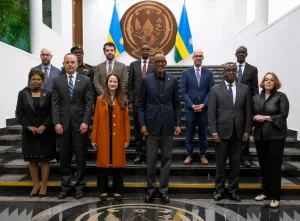 RDC-M23/RDF : Échanges entre la Directrice des renseignements des USA avec Félix TSHISEKEDI et Paul KAGAME pour une désescalade dans l'Est de la RDC La directrice du renseignement national (DNI), Avril Haines, s'est entretenue avec le Président Rwandais Paul KAGAME et son homologue congolais, Félix TSHISEKEDI