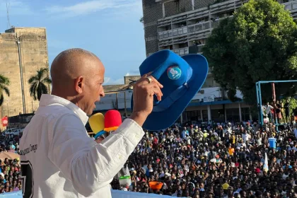 Des centaines, des milliers des Boyomais dont femmes, hommes, enfants ont répondu présent à Kisangani dans le Centre-Nord de la RDC au tout premier meeting de campagne de Moïse KATUMBI