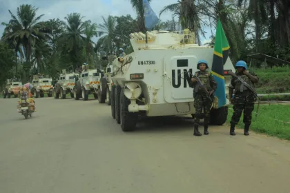 Photo d'illustration : Des casques bleus Tanzaniens et Sud Africain en direction d'Oicha