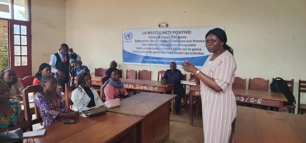 Les femmes en pleine séance de formation sur la participation à la prise de décision