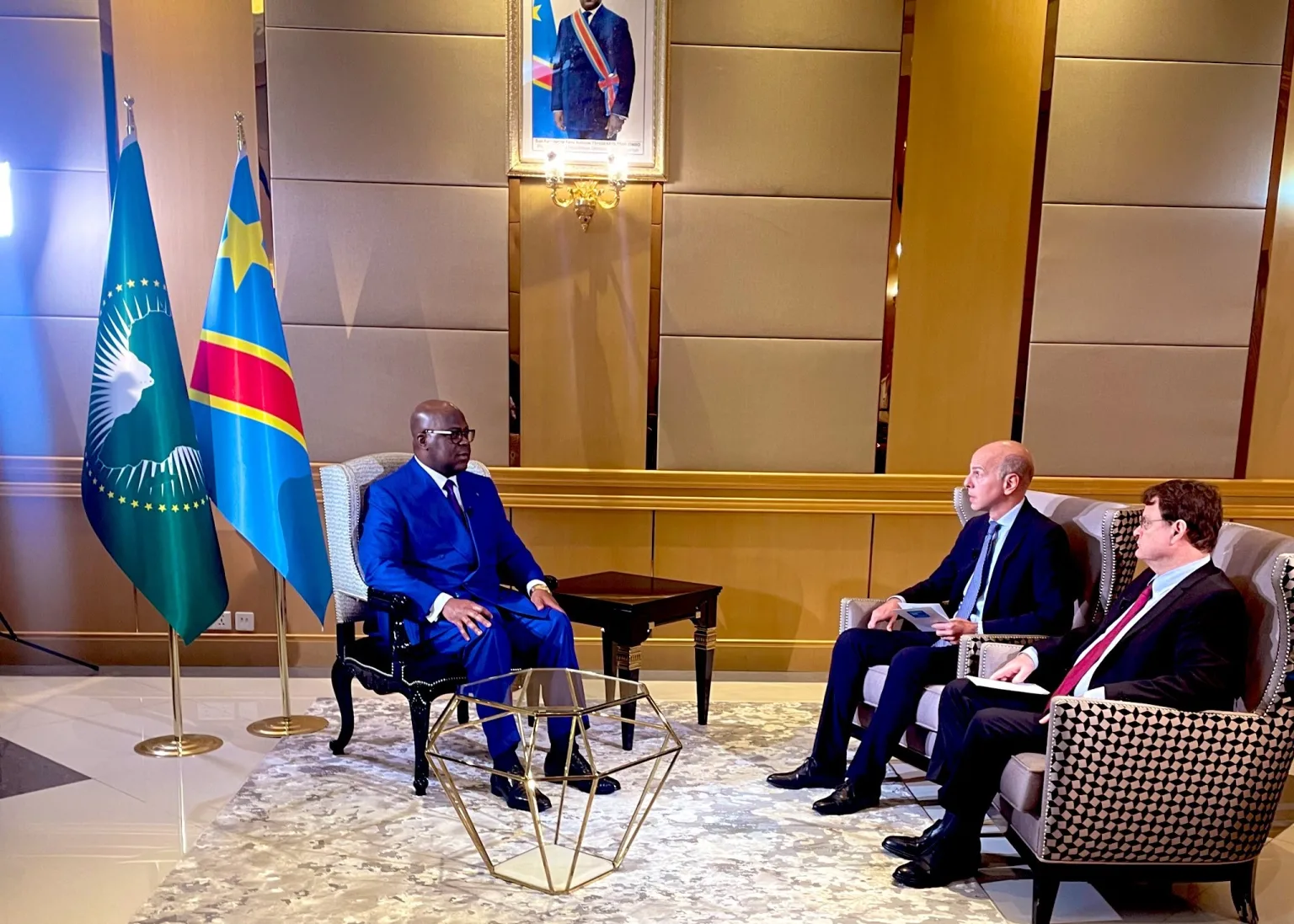 Le Président Félix Tshisekedi au micro de nos confrères de France24 et RFI