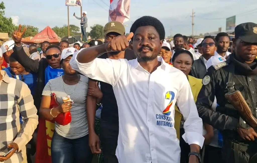 Un des candidats à la présidence Constant MUTAMBA a exprimé ses sentiments distingués en félicitant le candidat numéro 20 Félix TSHISEKEDI pour sa réélection 