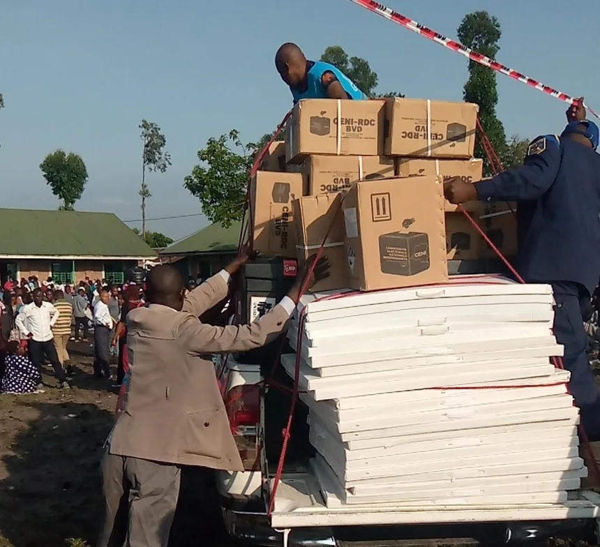 Les kits électoraux viennent d'arriver dans le territoire de NYIRAGONGO après un suspens observé au centre de vote connu localement sous le nom de AFDI