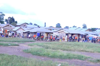 Vue du centre de Aveba Mkubwa en Ituri © Reagan Lebisabo/ Kivumornigpost