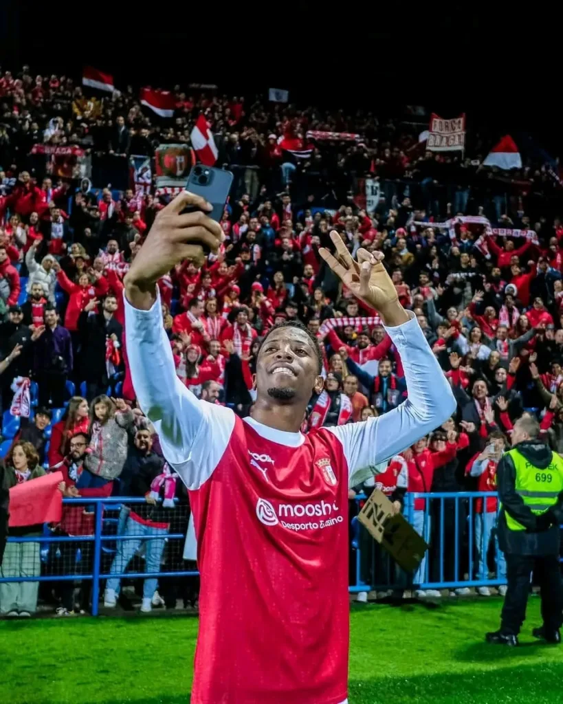 Le Congolais Simon Banza intéresserait Stuttgart