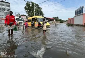 Kinshasa Plusieurs quartiers restent engloutis par les eaux des pluies