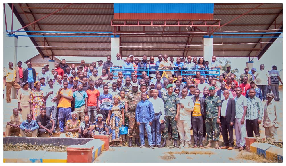 Irumu : Deux groupes armés décident d’enterrer la hache de guerre et privilégier la paix Deux groupes armés décident d'enterrer la hache de guerre et privilégier la paix