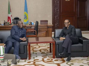 Burundi-Rwanda : Le Gouvernement Burundais interpelle la communauté internationale sur l'agression Rwandaise à son égard Le président Rwandais Paul Kagame a rencontré le président burundais Evariste Ndayishimiye, qui est également président de l'EAC