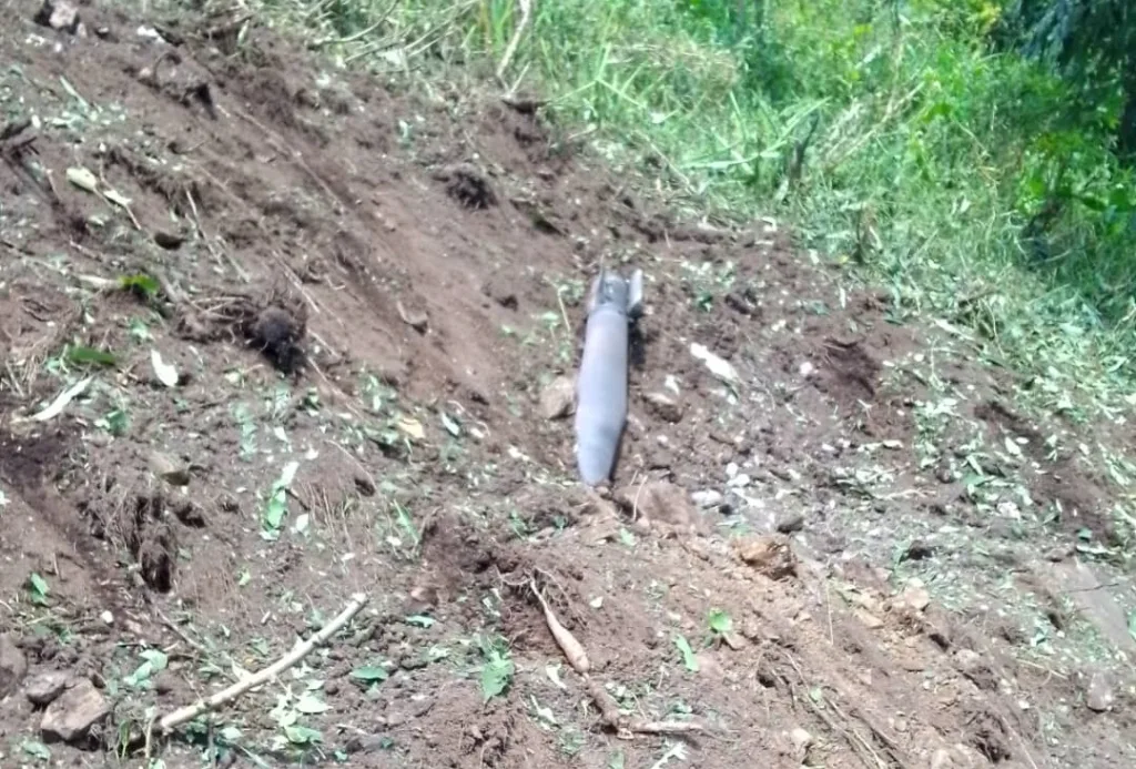 Une bombe tombe dans un pâturage sans faire des dégâts à Kirotshe