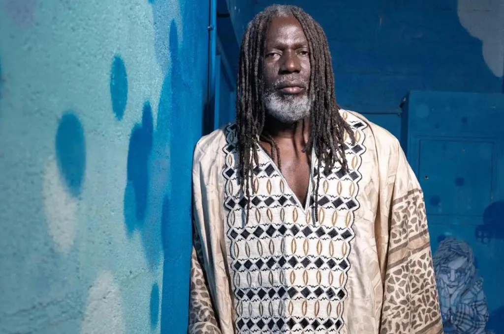 Tiken Jah Fakoly, le pilier du reggae africain, sera ce week-end sur la scène du Rockstore (©dr)