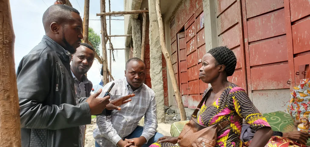 RDC : Mobilisation de la diaspora congolaise en faveur des déplacés de Sake, victimes de la guerre du M23 Les déplacées venues de Sake et environs fuyant les guerres du m23 à Mugunga