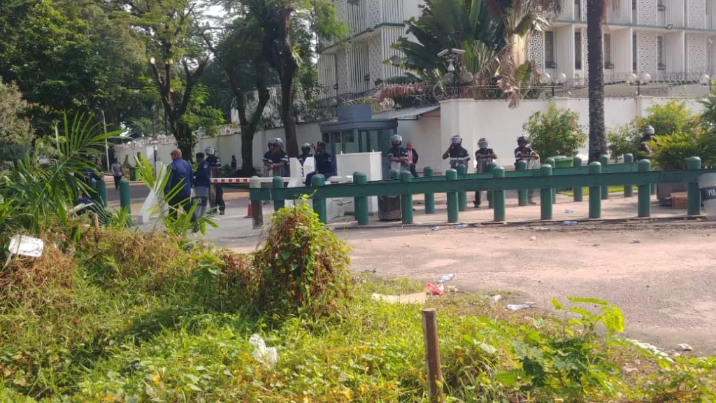 Après plus de deux jours de manifestations anti-occidentales