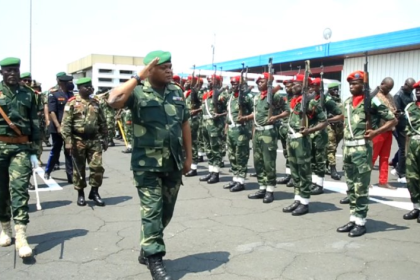 Le Général TSHIWEWE visite les blessés de guerre à l'hôpital régional du camp Katindo à Goma