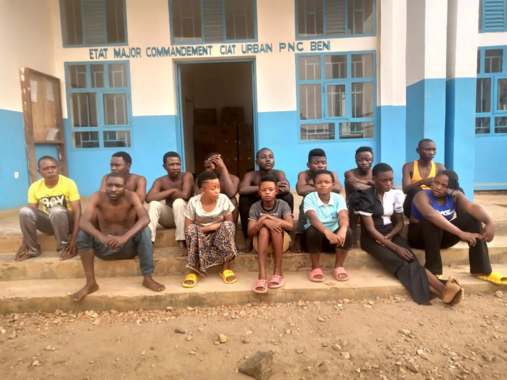 14 personnes retrouvées enfermées dans une maison, interpellées par la police