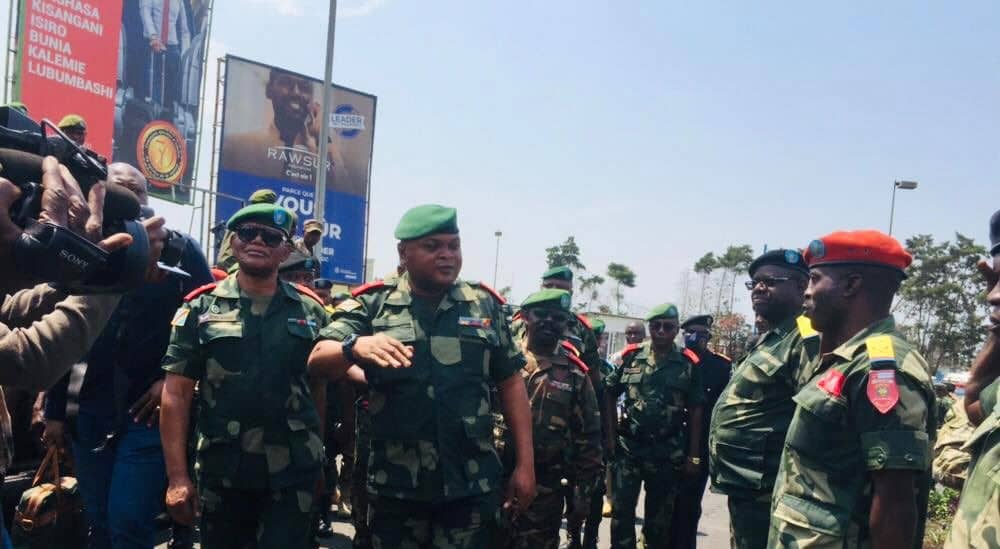 Le Général TSHIWEWE visite les blessés de guerre à l'hôpital régional du camp Katindo à Goma