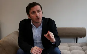 Le député français Aurélien Taché appelle la secrétaire générale de la Francophonie à s'exprimer sur la situation