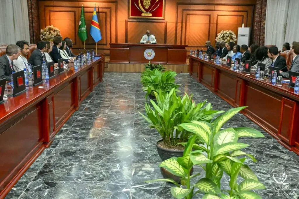 Échange entre LE PRÉSIDENT FÉLIX TSHISEKEDI et une délégation de 30 étudiants venus de Harvard Kennedy school