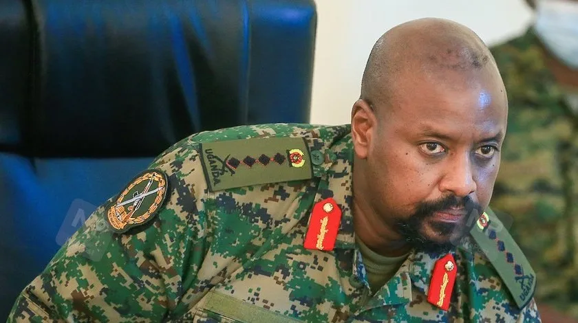 Le général Muhoozi Kainerugaba, fils du président Museveni, nommé Chef d'État-Major des Armées