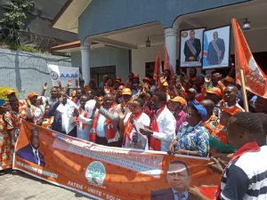 Élections 2023 : Réélection de l'Honorable Mwanza Hamissi Singoma, le parti debout la patrie salue un travail impeccable de la justice en RDC Réélection de l'Honorable Mwanza Hamissi Singoma, le parti debout la patrie salue un travail impeccable de la justice en RDC