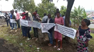 Les acteurs de la société civile du groupement Kamuronza ont organisé un sit-in pour exprimer leur opposition au financement par l'USAID d'un réseau de malfaiteurs opérant au sein du Parc National de Virunga