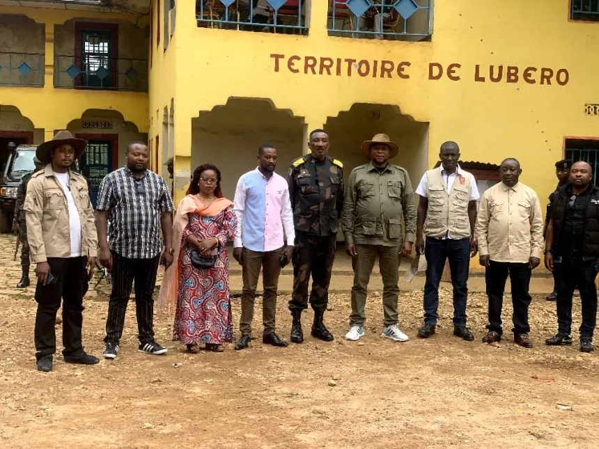 Kambale Kinyali Yuston présenté comme le nouveau chef intérimaire du P-DDRCS à l'administrateur militaire