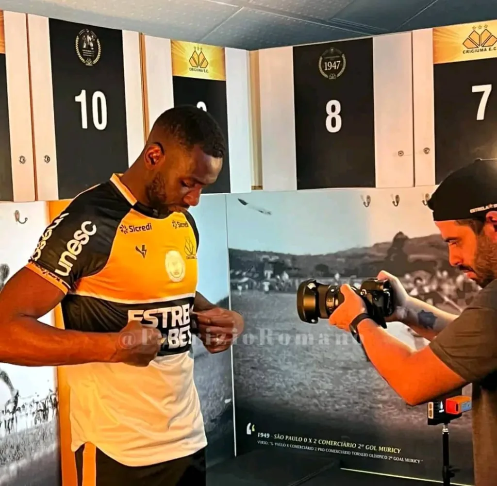 L'attaquant congolais Yannick Bolasie va découvrir un autre pays et un autre championnat