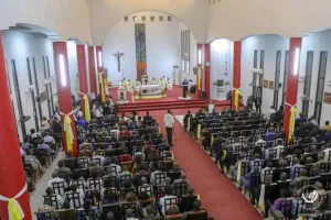 RDC : L’ambassade des États-Unis alerte sur un risque d’attaques terroristes contre des lieux de culte Lundi dernier, à l’Église Notre-Dame de Fatima, le Président Félix Tshisekedi a participé à une messe de requiem marquant le quatrième anniversaire de la disparition de Monseigneur Gérard Mulumba