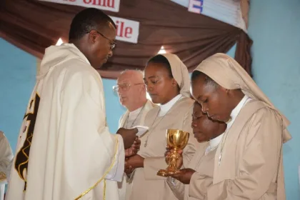 L'Église catholique renvoie l'abbé Benjamin Barumi à l'état clérical par le Saint-Père