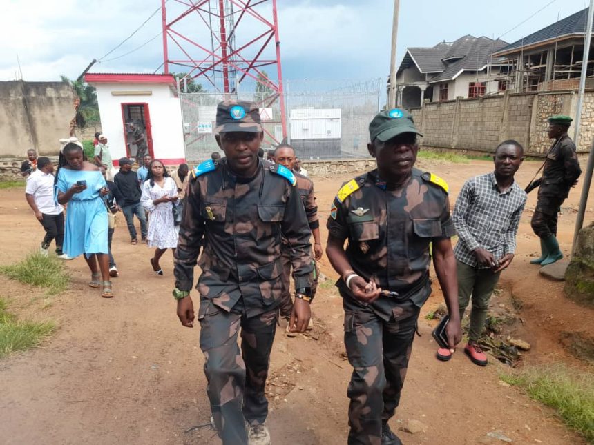 Le colonel Mak Hazukay lors de la cérémonie de passation de pouvoir.