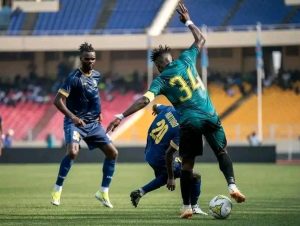 Issama Mpeko écope d'une sanction et l'arbitre du classico congolais