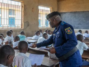 Lubero : 180 finalistes sur 185 participent aux épreuves de l'ENAFEP au centre de l'école primaire Mutambi 180 finalistes sur 185 participent aux épreuves de l'ENAFEP au centre de l'école primaire Mutambi