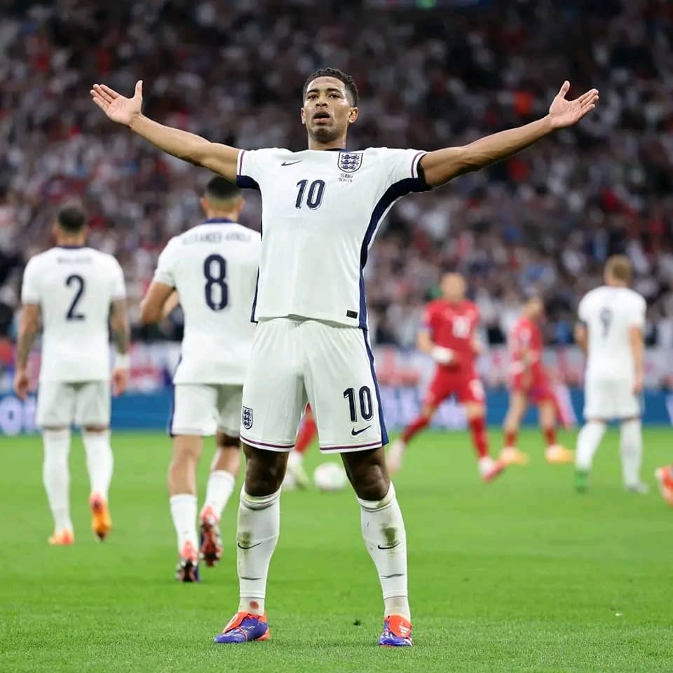 Jude Bellingham sauve l'Angleterre face à la Serbie