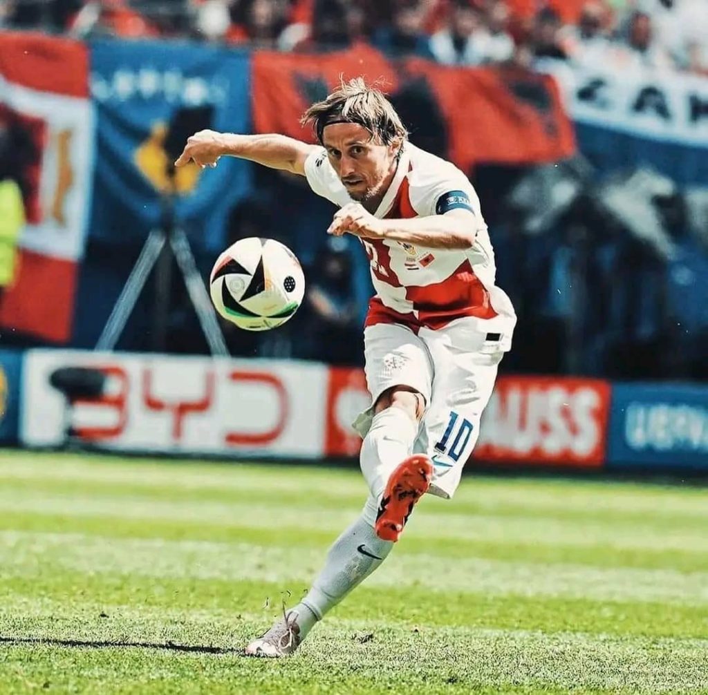 Luka Modric entre dans l'histoire de la compétition