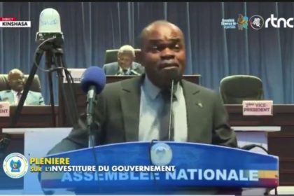 Le député national Nkoy Ampango critique sévèrement le système LMD et demande son abolition