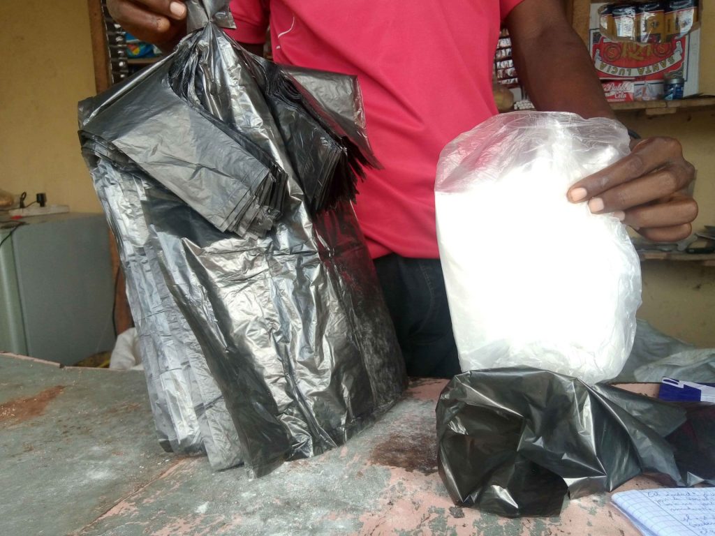 Les emballages non biodégradables banis sur le marché