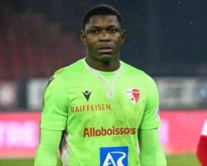 Timothy Fayulu en Discussions avec Stoke City pour un Transfert