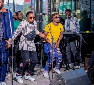La sortie de l'album MAKOKOTO de l'orchestre tout chic OBG BENDI KUBWA a été accueillie de manière diverse sur le marché discographique de la ville de Goma