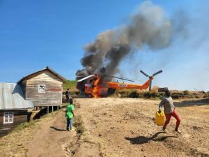 Un Hélicoptère du Programme Alimentaire Mondial Prend Feu Lors de l'Atterrissage