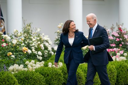 Le candidat démocrate à sa propre succession, Joe Biden, se retire de la course à la présidentielle américaine