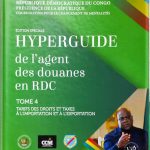 La présidence remet des conteneurs de manuels de lutte contre la corruption à la DGDA