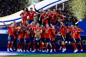 Euro 2024 : L'Espagne triomphe face à l'Angleterre L'Espagne triomphe face à l'Angleterre