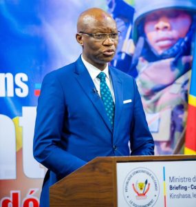 RDC : Le ministère de la Santé publique met à disposition un numéro vert pour signaler les problèmes de santé Le ministre Dr. Samuel Roger Kamba, en charge de la Santé publique, de l'Hygiène et de la Prévoyance sociale en République démocratique du Congo