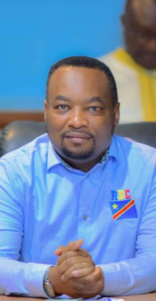 Eteni Longondo, ancien ministre de la Santé publique et cadre influent de l'Union pour la Démocratie et le Progrès Social (UDPS)