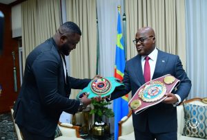 RDC-Boxe : Martin Bakole présente sa ceinture au Président de la République Martin Bakole présente sa ceinture au Président de la République