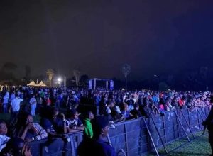 Fally Ipupa déçoit ses fans réunis à Kituku en annulant son show