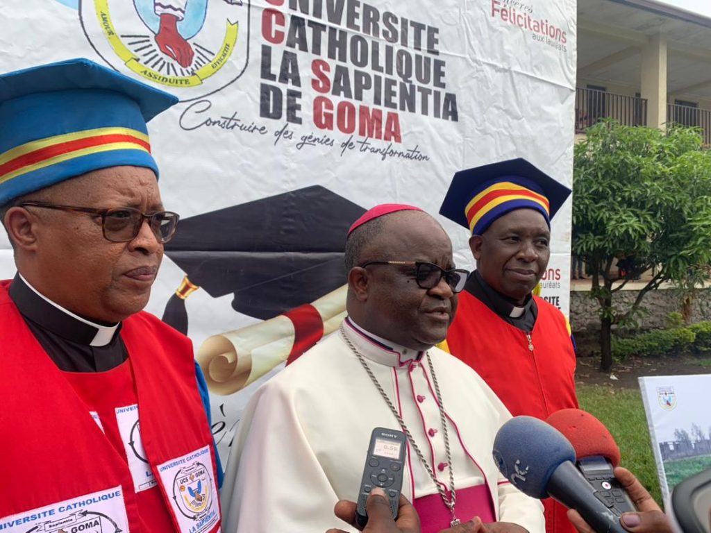 Goma : L’Université Catholique la Sapientia signe un accord historique avec la Catholic University of Eastern Africa L’Université Catholique la Sapientia signe un accord historique avec la Catholic University of Eastern Africa