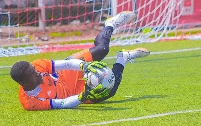 Jeremie NTAMBWE passe de Gardien de But à ailier en Tanzanie