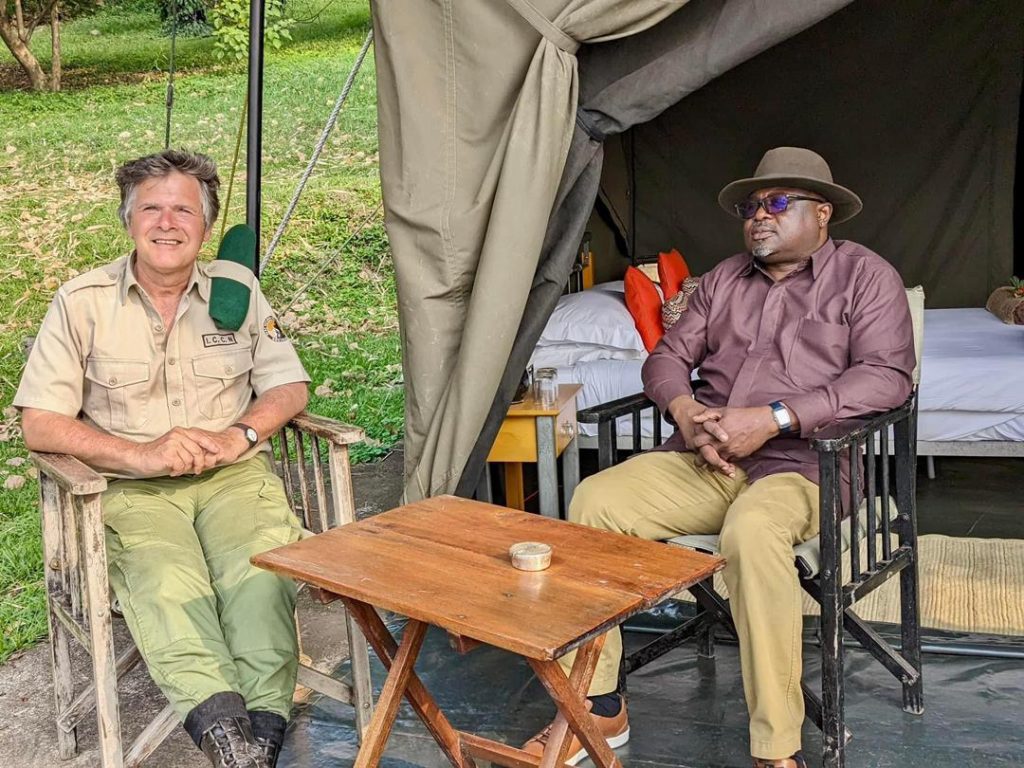 Le Ministre Didier M’Pambia visite le Parc National des Virunga et s'engage pour la conservation