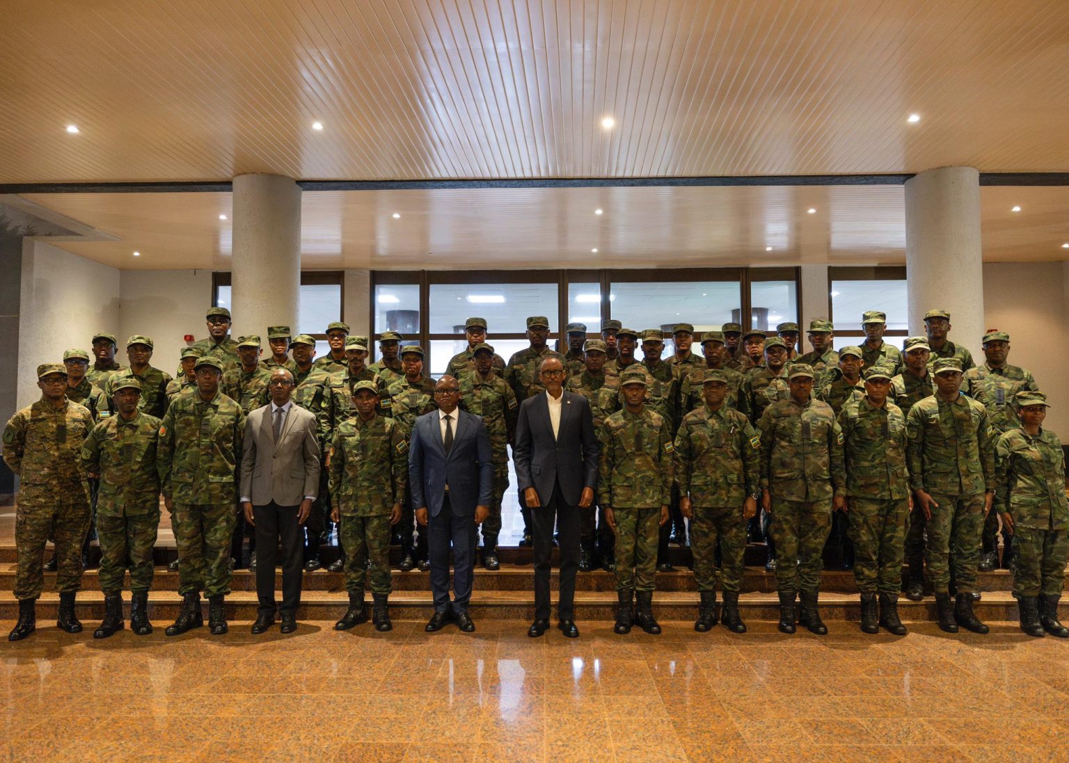 Paul Kagame licencie plusieurs hauts gradés de son armée